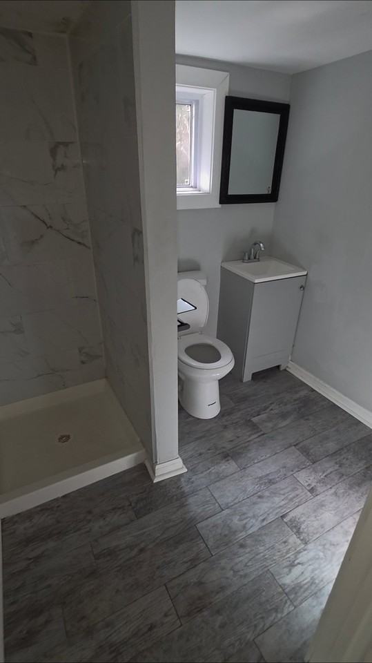 351 N Spring Rd - Photo 3 of 3