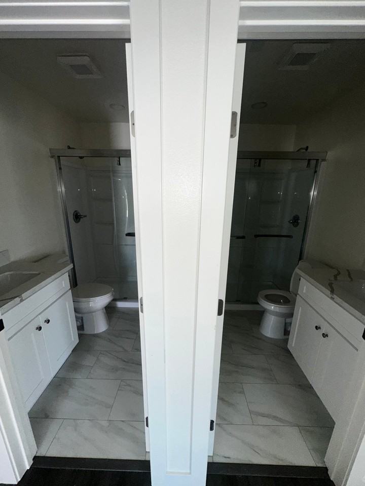 1705 N Sierra Way - Photo 4 of 8