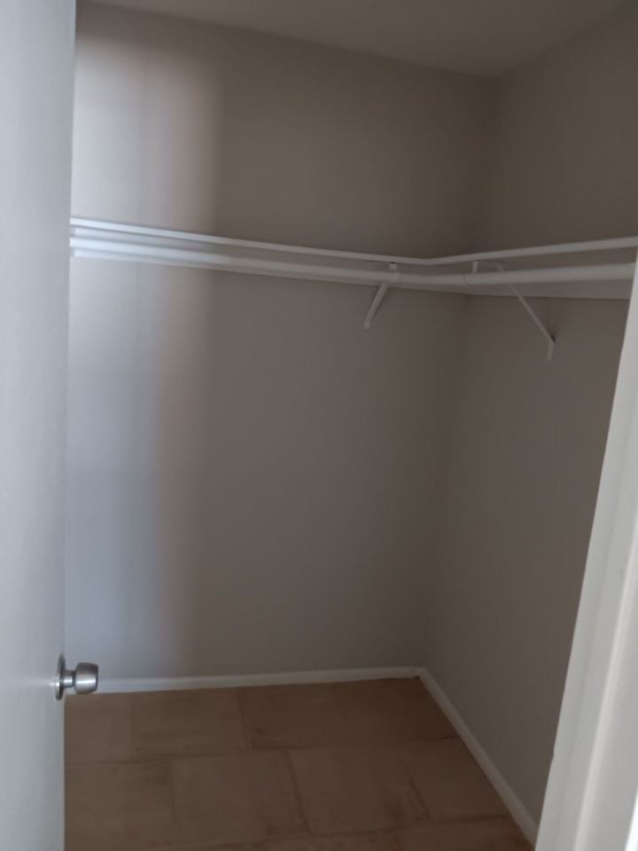 1446 E 29th Ave #4 - Photo 5 of 6