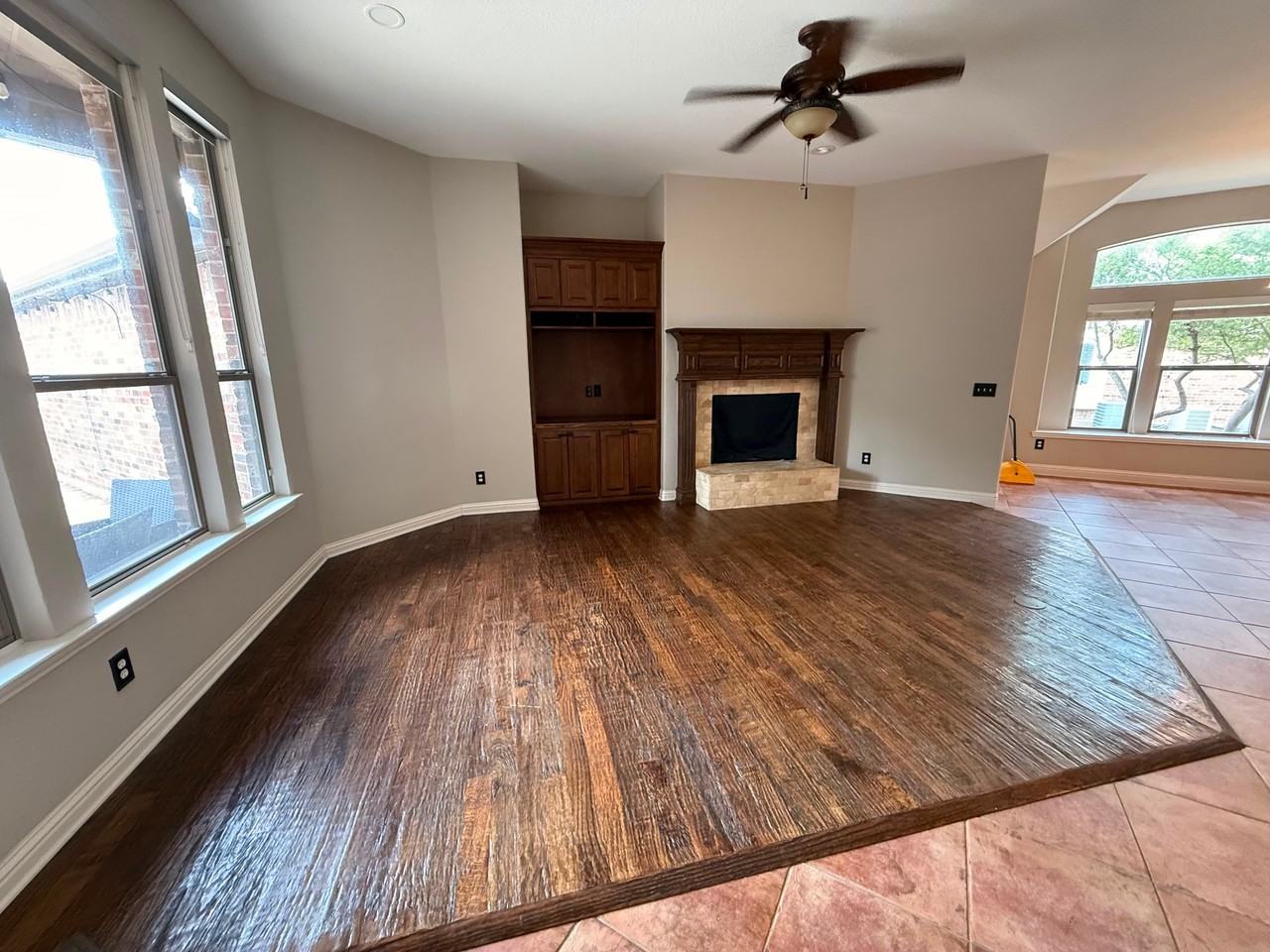 518 Creekside Dr - Photo 6 of 20