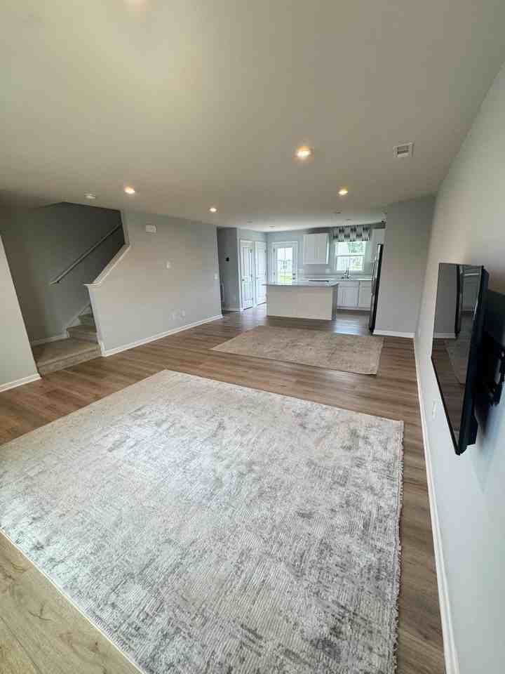 309 Heritage Ave - Photo 2 of 16