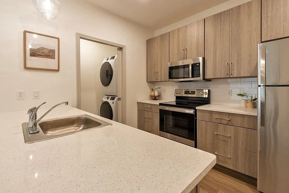 1 Trinity Ct - Photo 4 of 16