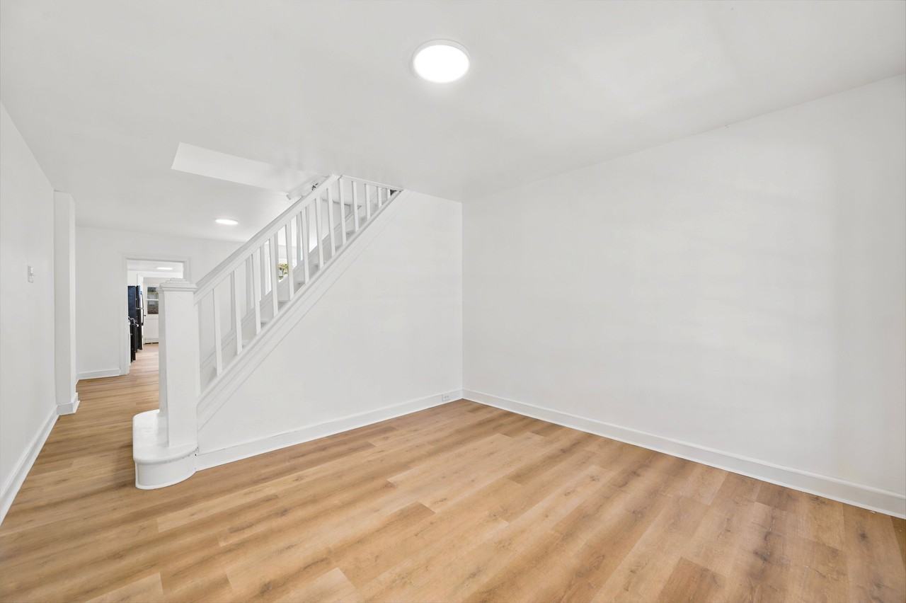 18 Coates St - Photo 2 of 10