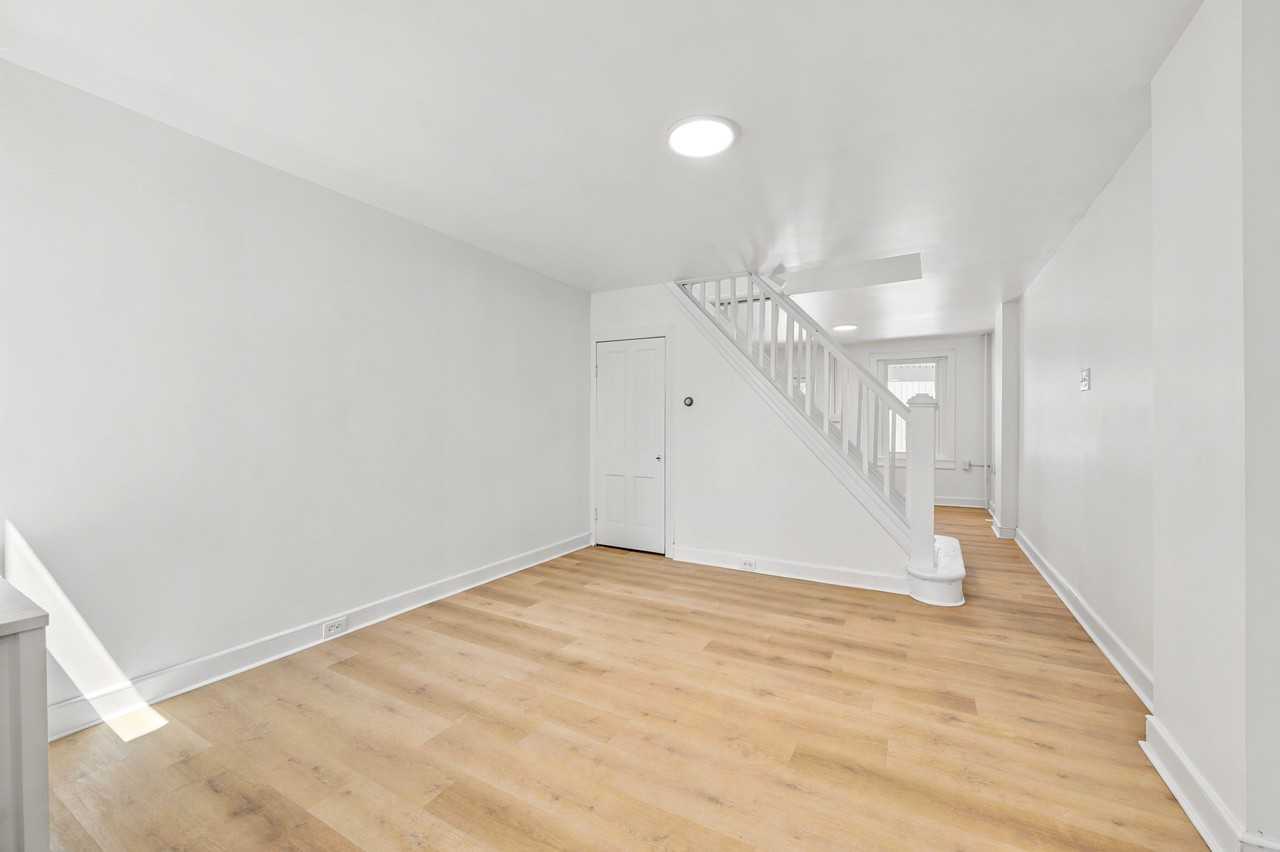 18 Coates St - Photo 6 of 10