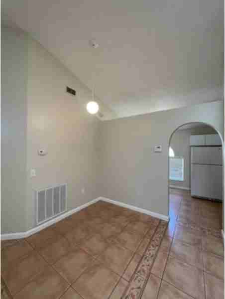 4312 Iveyglen Ave - Photo 6 of 16