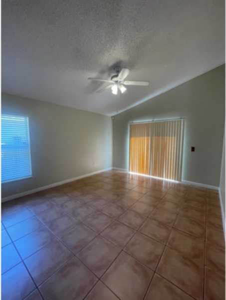 4312 Iveyglen Ave - Photo 7 of 16
