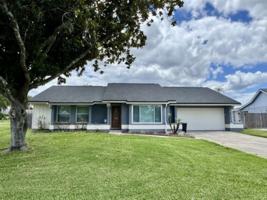 featured image of 1301 Queen Elaine Dr
