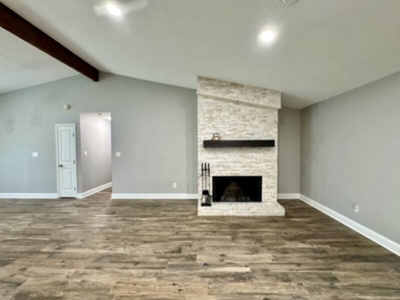 1301 Queen Elaine Dr - Photo 4 of 37
