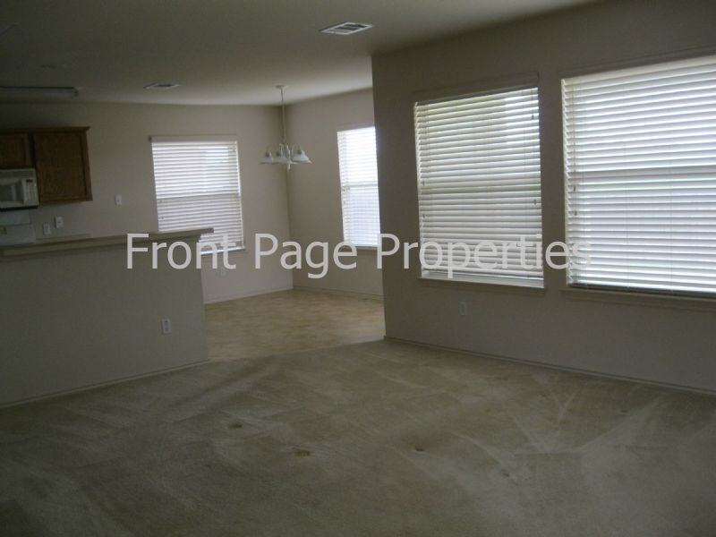 1324 Peppermint Trl - Photo 3 of 12
