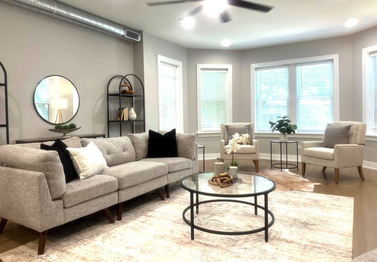 2641 W Carmen Ave #3E - Photo 4 of 29
