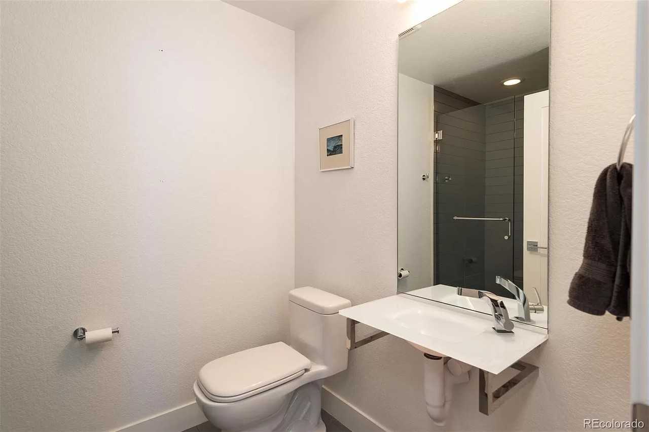 3038 Wilson Ct #2 - Photo 4 of 16
