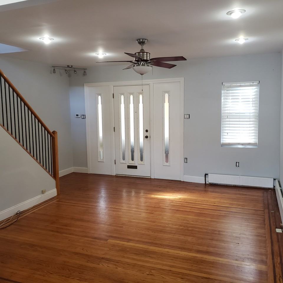 2711 W Westmoreland St #NA - Photo 3 of 13