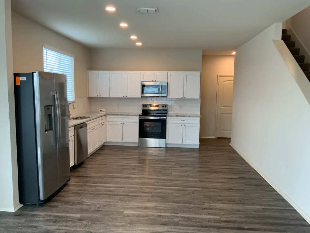 2821 Englefield Grn #NA - Photo 2 of 12