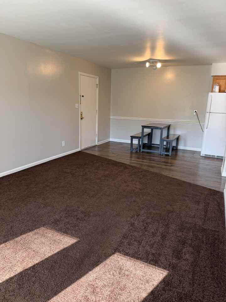 2811 N Ohenry Blvd #D - Photo 2 of 6