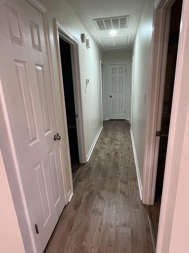 421 Palmetto Ct #NA - Photo 4 of 10