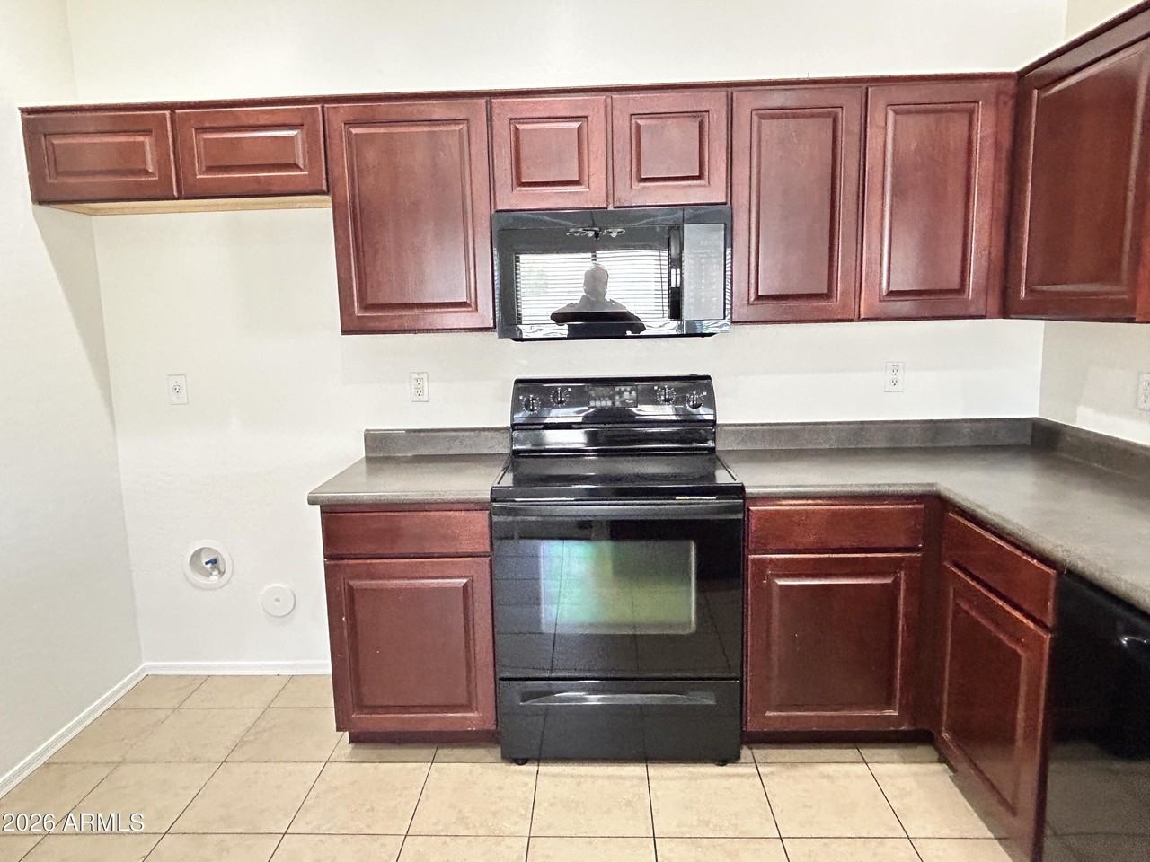 17218 W Country Gables Dr - Photo 6 of 26