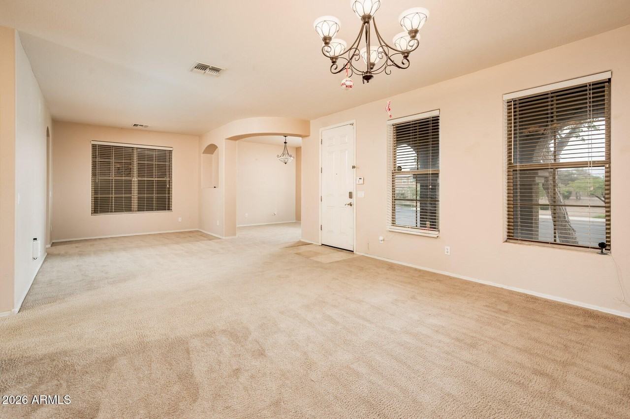 16026 W Mohave St - Photo 4 of 50