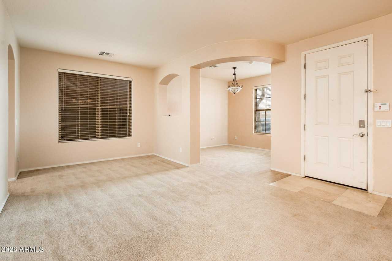 16026 W Mohave St - Photo 6 of 50