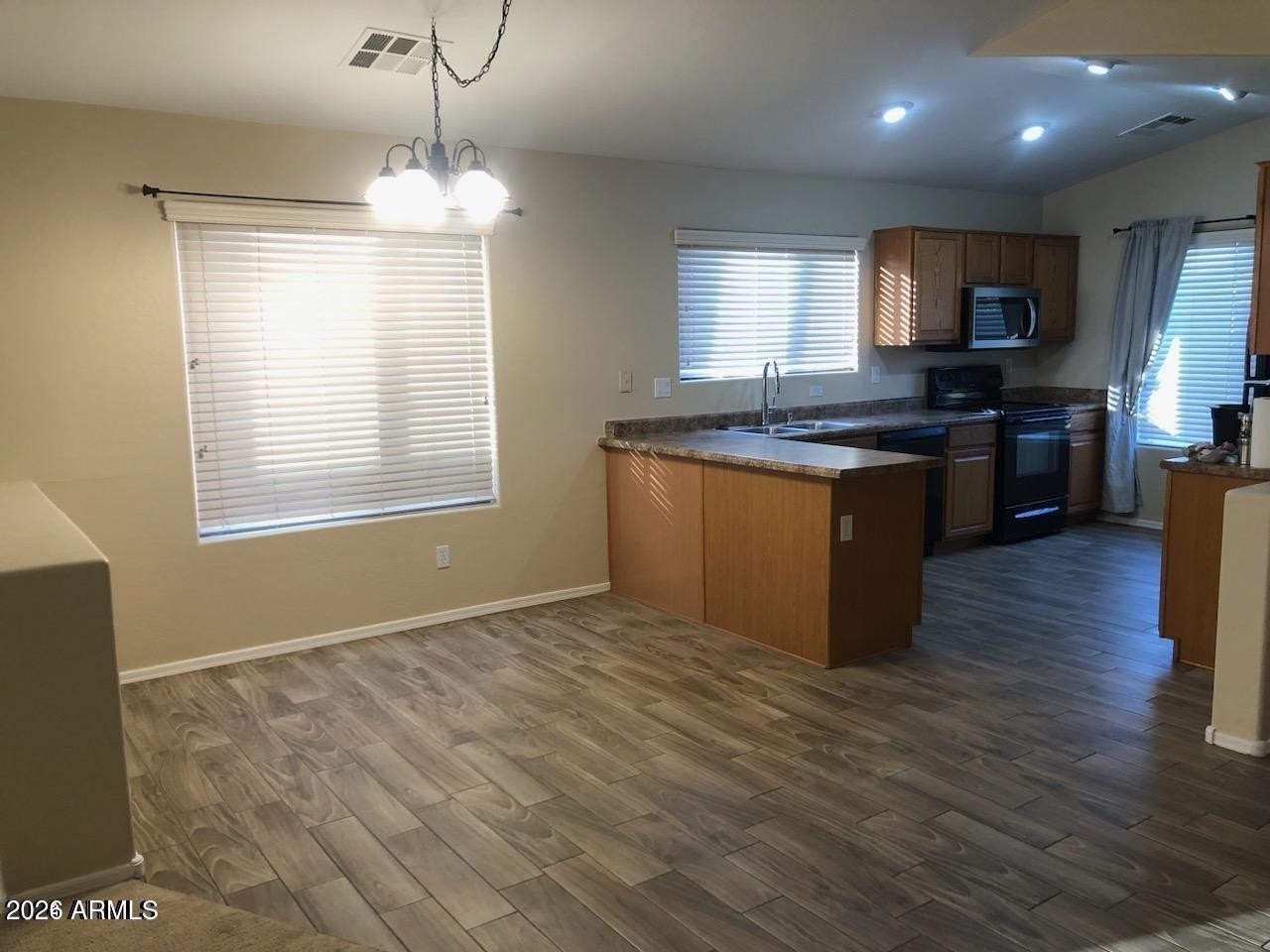 24638 N Shelton Way - Photo 7 of 17