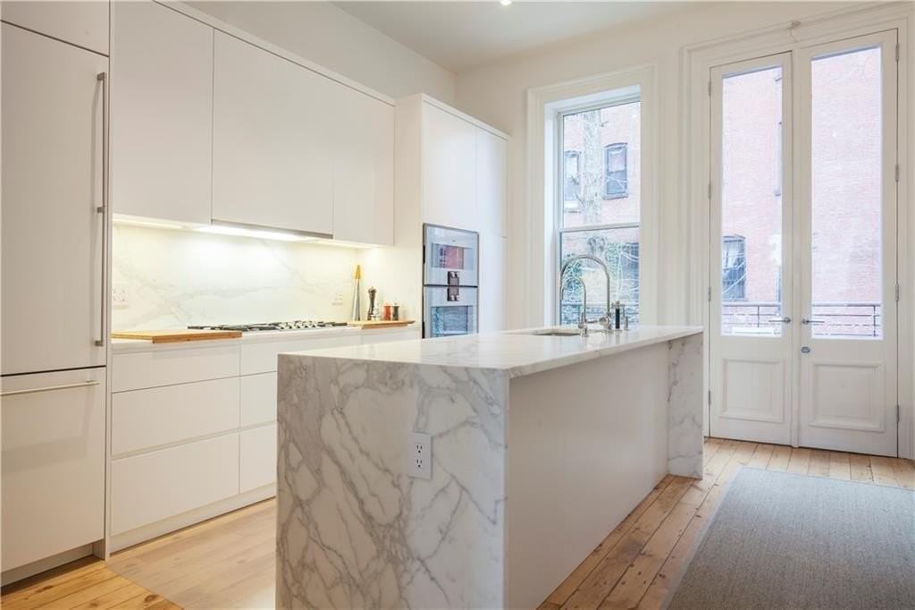 189 6th Ave #4 - Photo 6 of 19