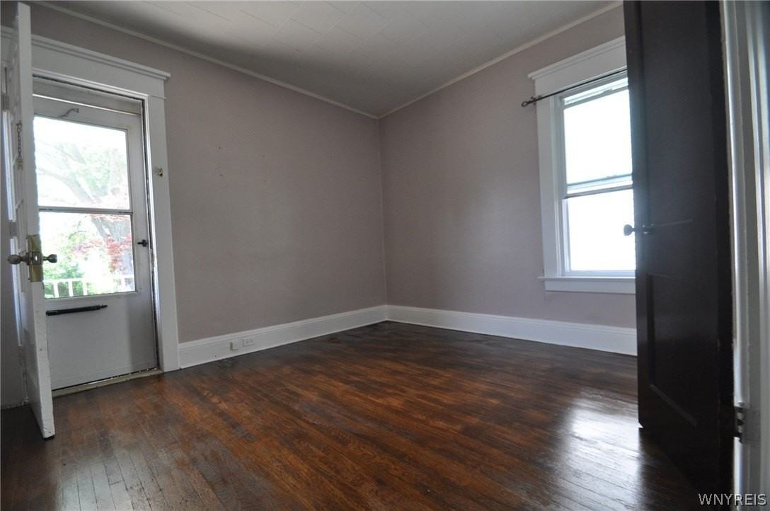 30 Wellington Rd - Photo 4 of 26