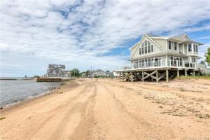 featured image of 156 Kelsey Pl