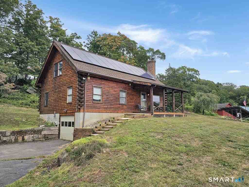 698 Leetes Island Rd - Photo 5 of 33