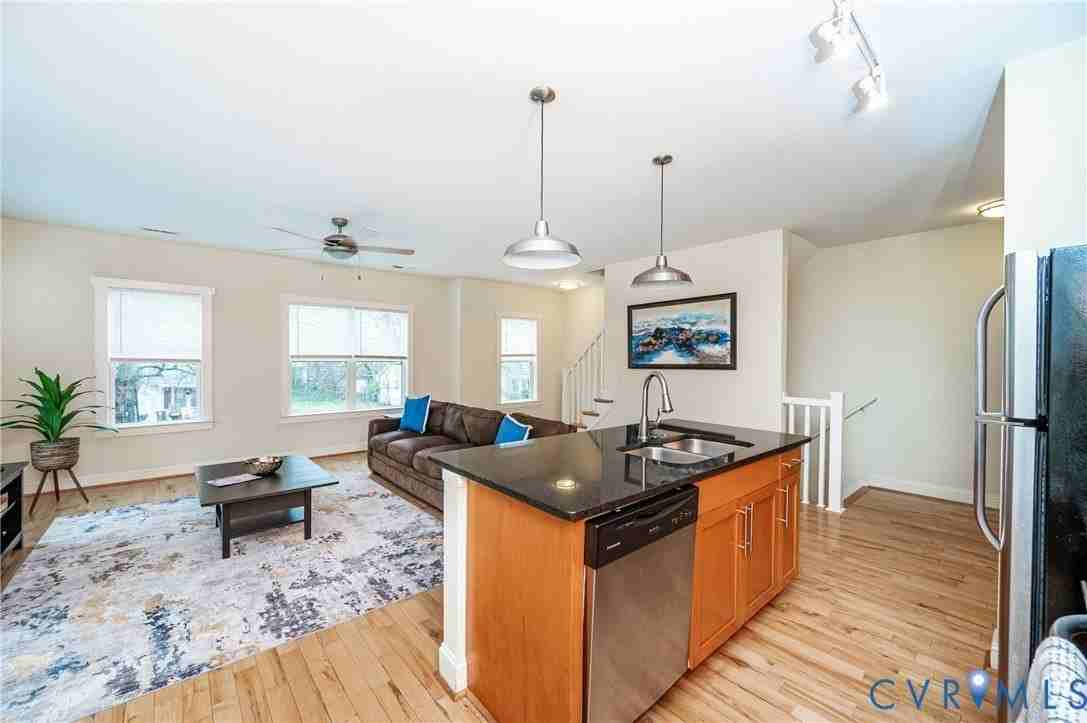 1216 Mcdonough St #B - Photo 4 of 11
