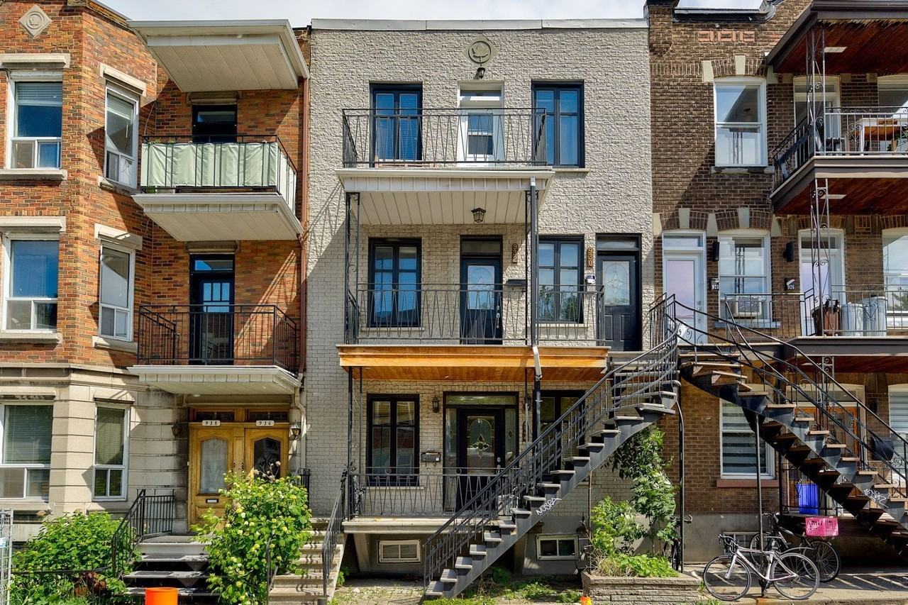 932 Av Laurier E