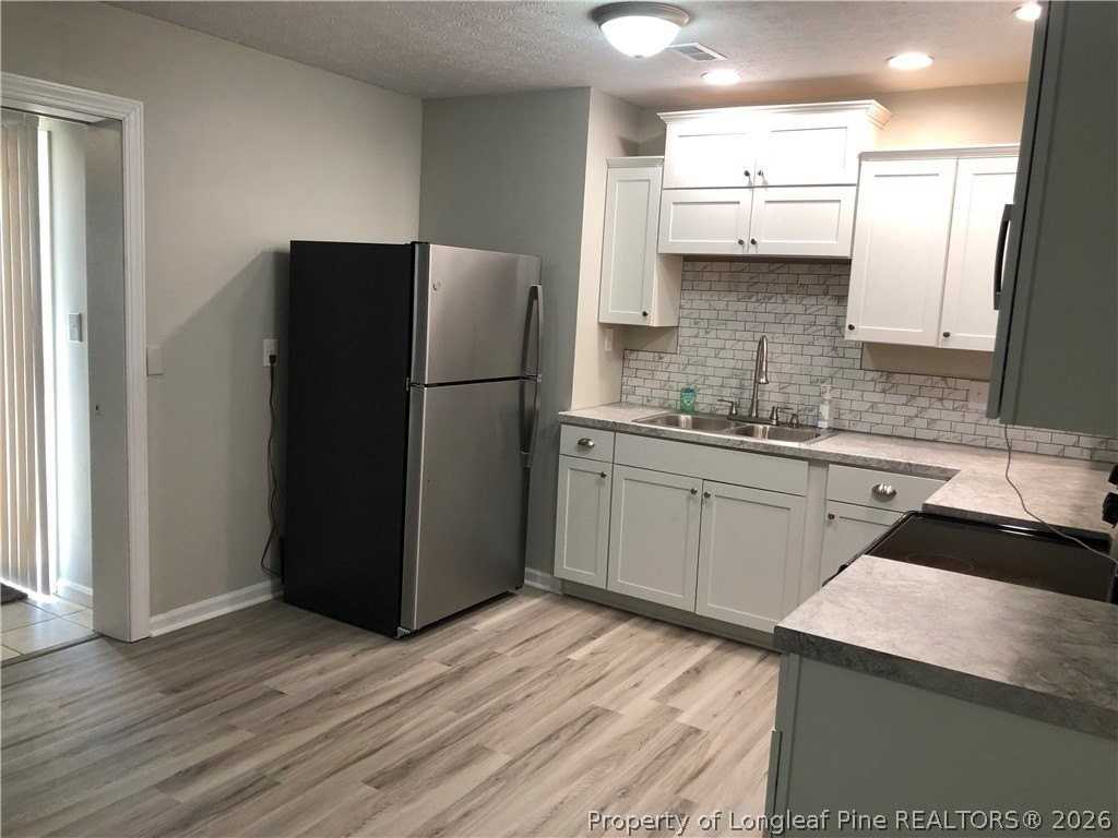 6341 Rockford Dr - Photo 3 of 22