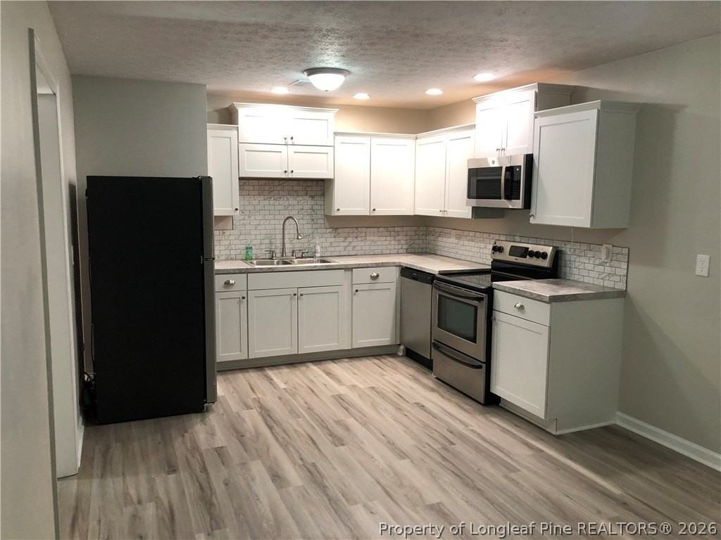 6341 Rockford Dr - Photo 4 of 22