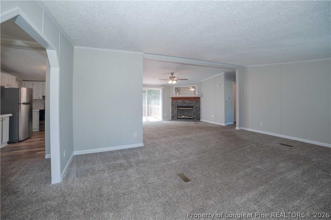 7341 April Dr - Photo 5 of 33