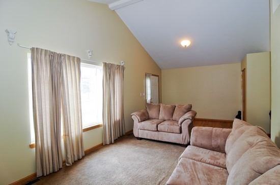 15808 Clifton Park Ave - Photo 2 of 8