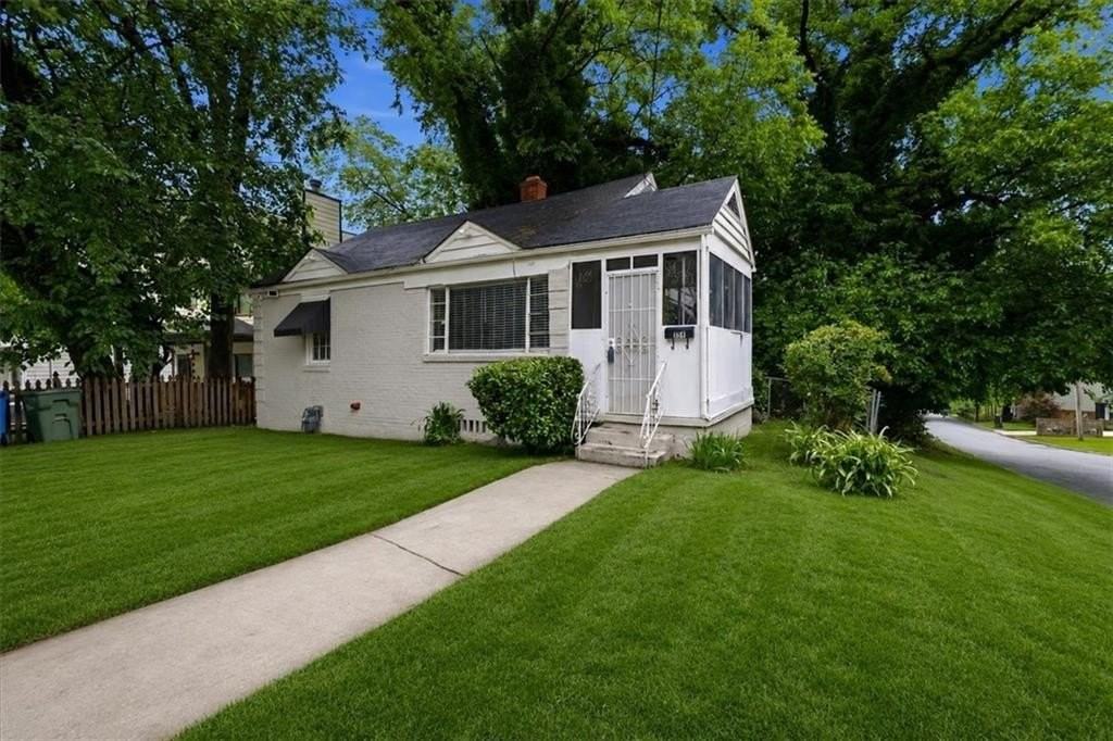 154 Lawton St Sw - Photo 2 of 24