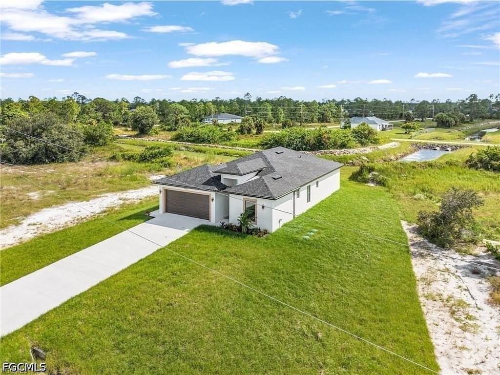 844 Millpond St E - Photo 2 of 21