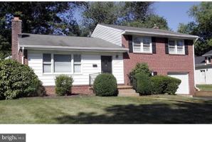 featured image of 17 Wayne Dr