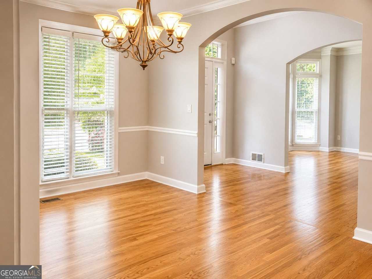 3391 Fieldwood Dr - Photo 2 of 8