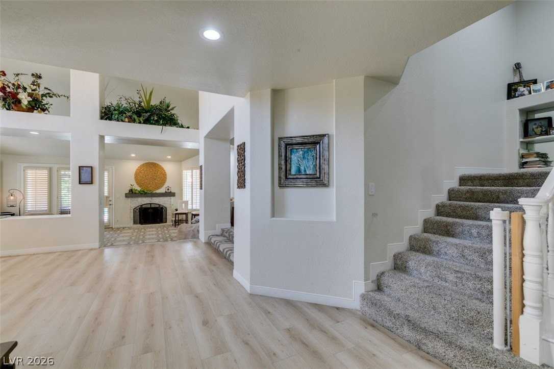 5133 Southern Hills Ln - Photo 6 of 21