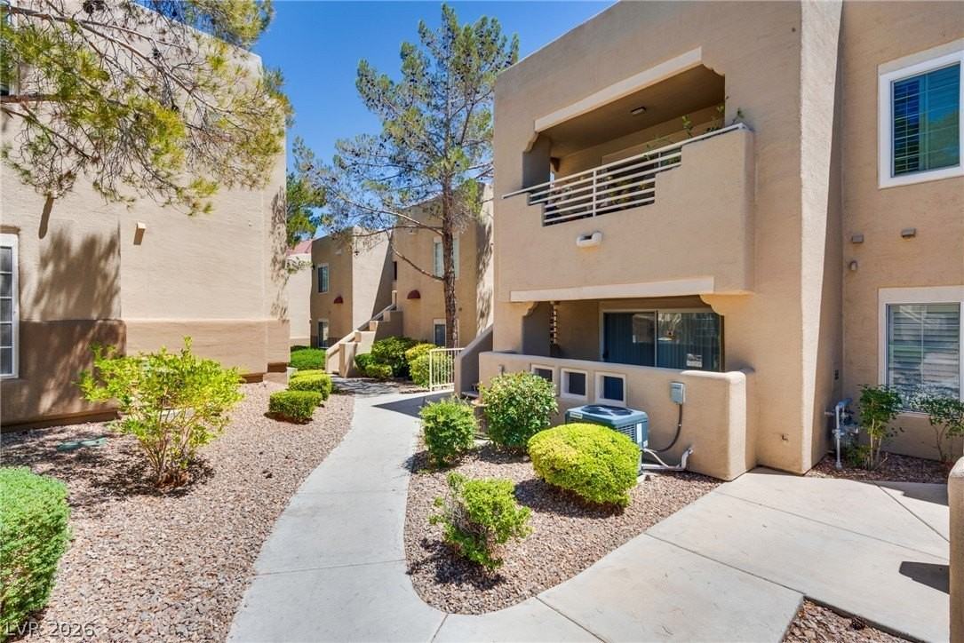 1900 Villa Palms Ct #103 - Photo 2 of 15