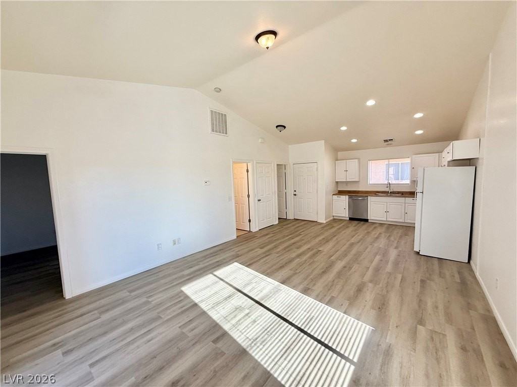 1070 Potro Ave #4 - Photo 4 of 16