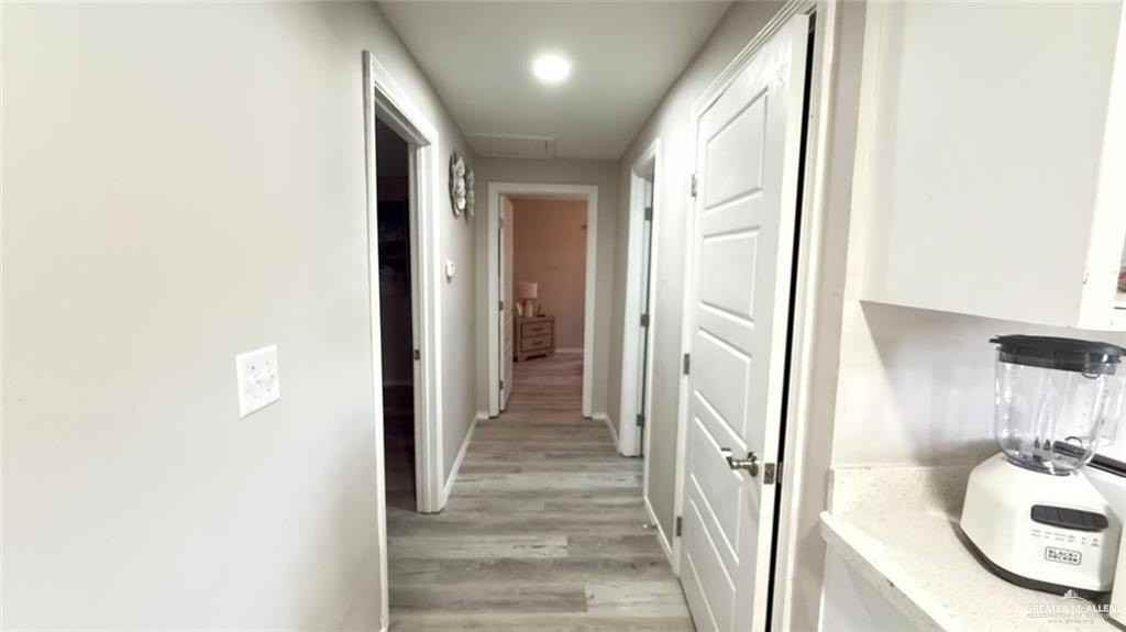 1415 E Thompson Rd - Photo 4 of 10