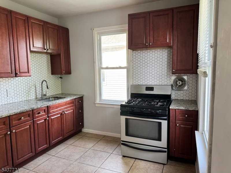 114 W 17th St #2 - Photo 7 of 14