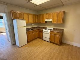 featured image of 144 Lakeside Dr W #5