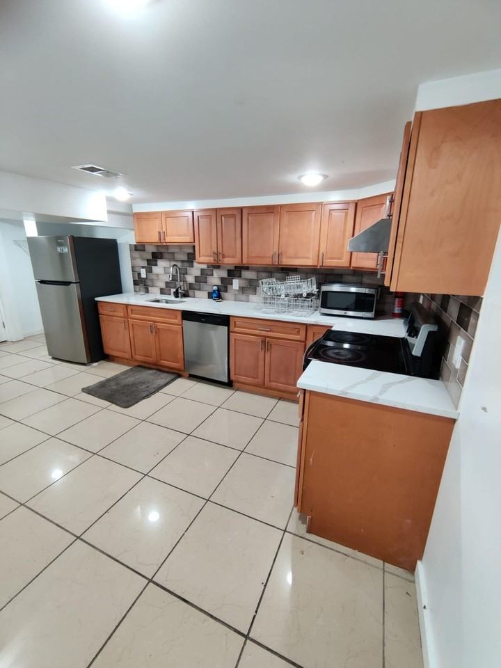 80 Broadman Pkwy #1 - Photo 4 of 19