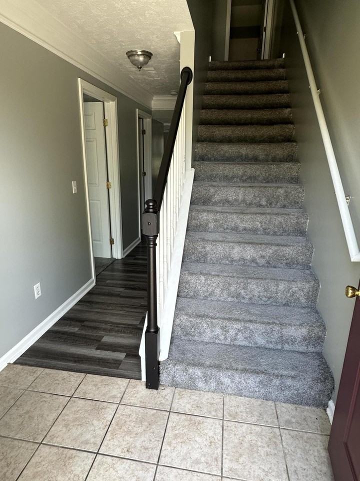 1087 Duval St - Photo 6 of 50