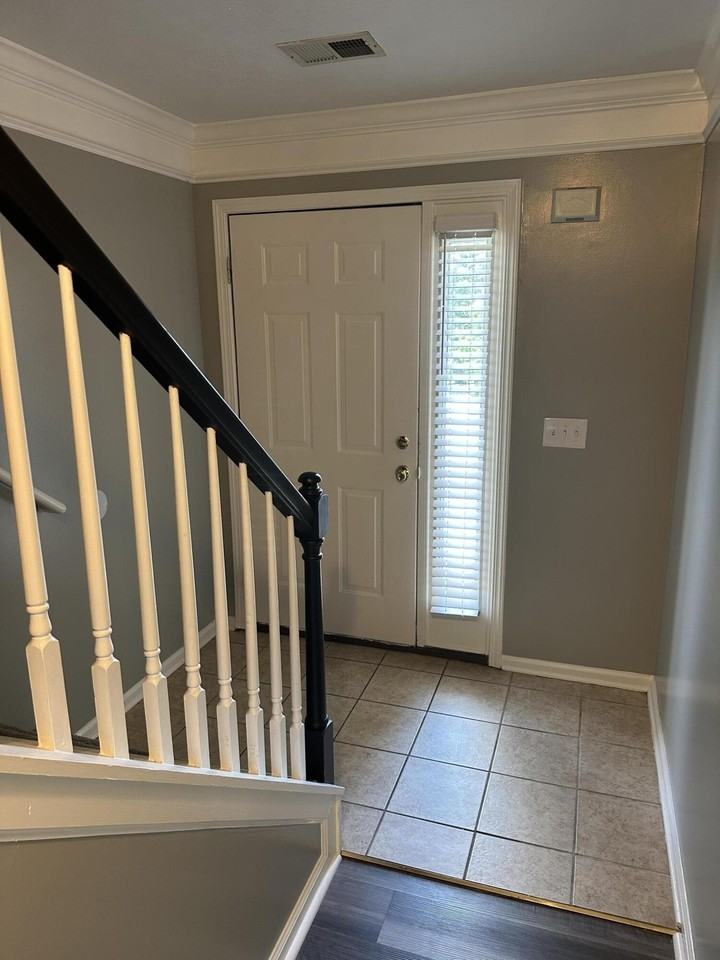 1087 Duval St - Photo 7 of 50