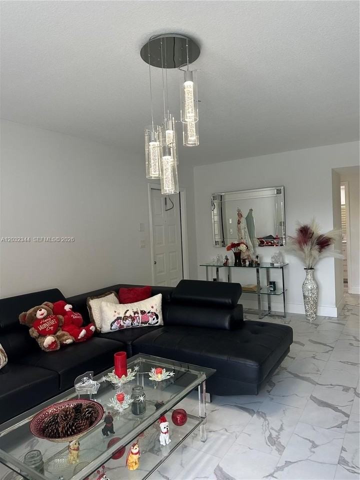 1200 Sw 113th Ter #202 - Photo 7 of 20