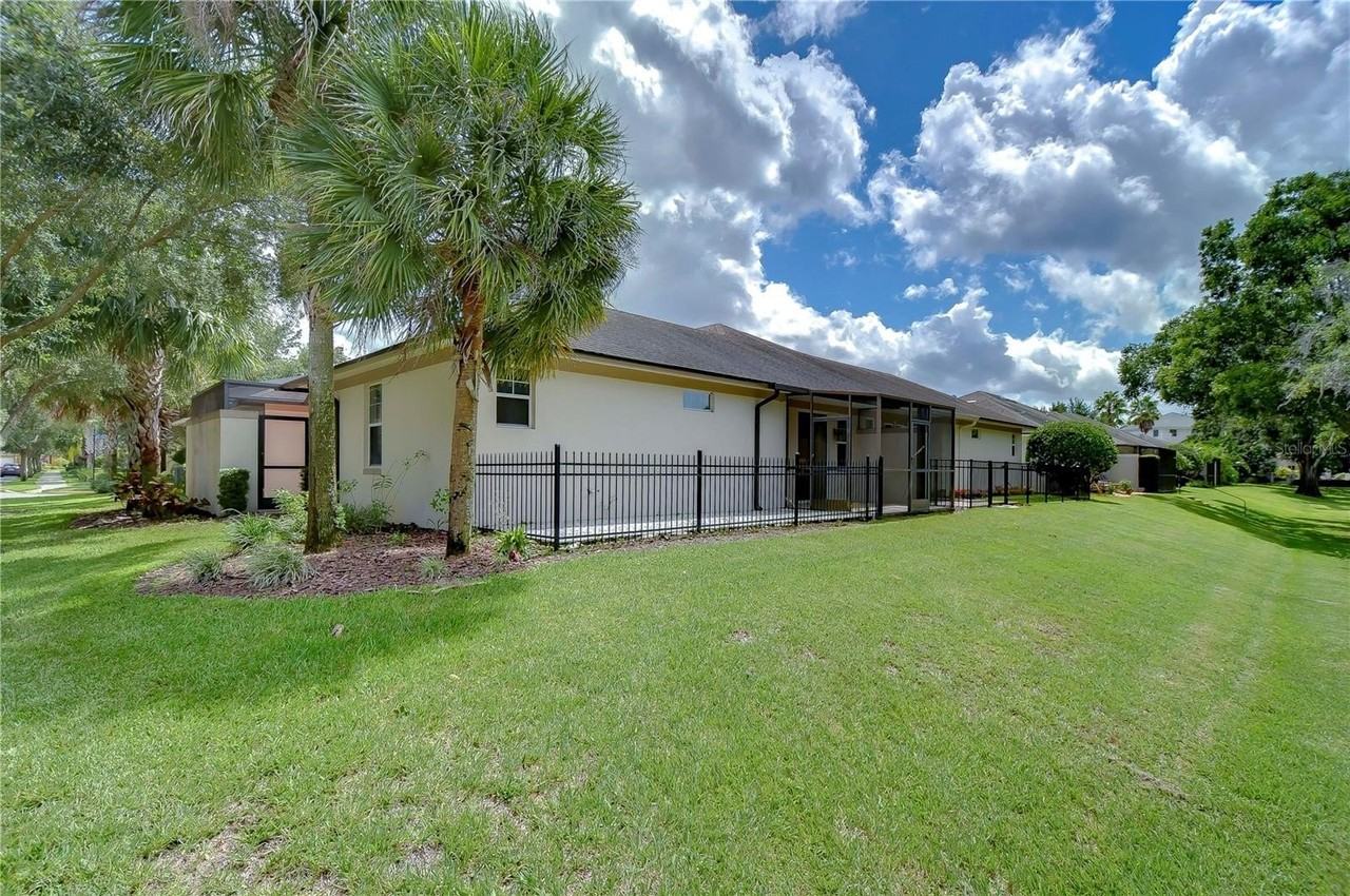 6801 Lockington Ct - Photo 4 of 50