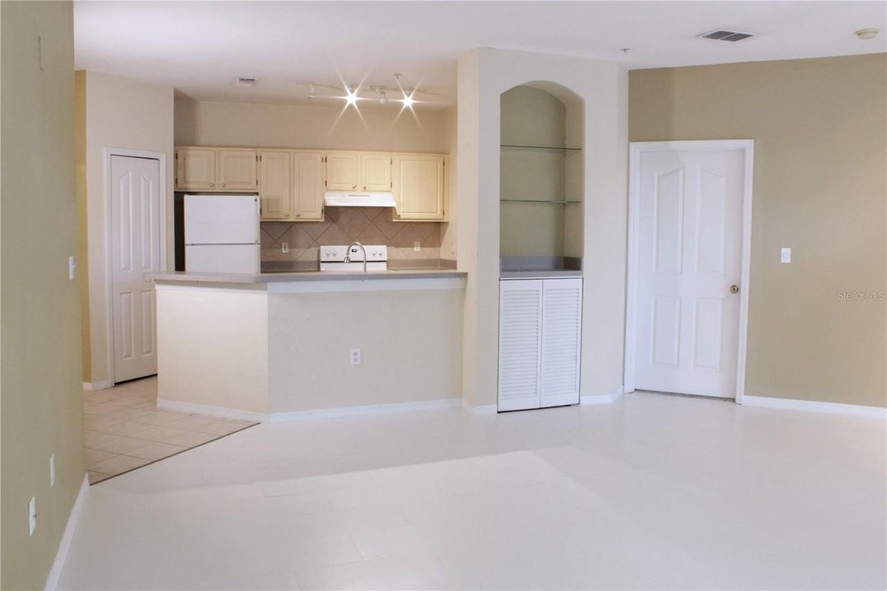 8925 Legacy Ct #107 - Photo 7 of 31