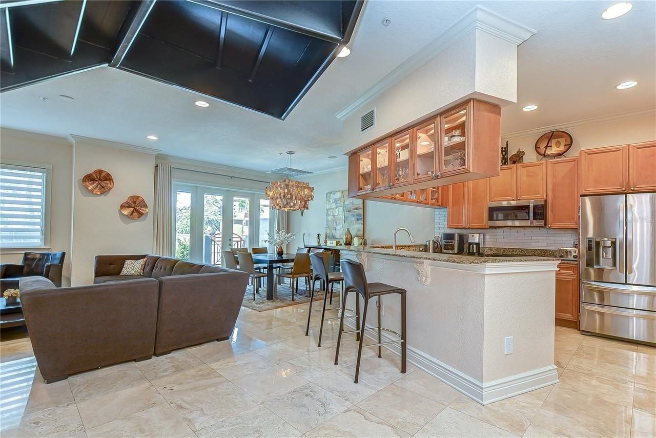 4907 Bayshore Blvd #105 - Photo 5 of 42